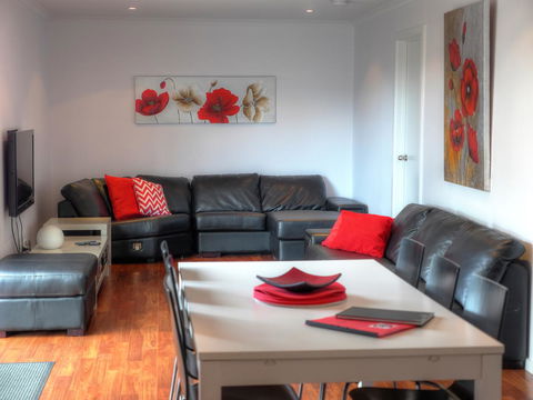 Home On Torrens - Accommodation Georgetown 24