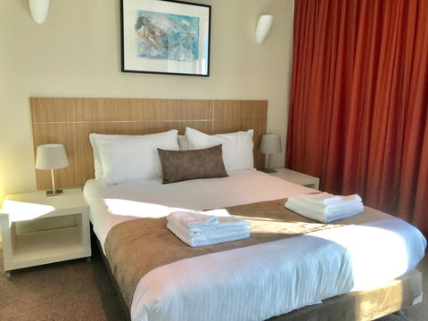 Adelaide DressCircle Apartments - North Terrace - Accommodation Georgetown 5