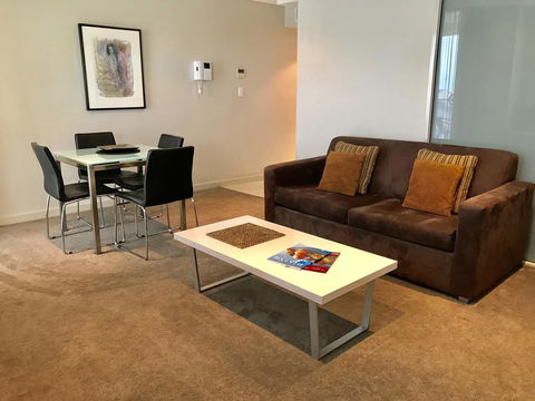 Adelaide DressCircle Apartments - North Terrace - Accommodation Georgetown 10