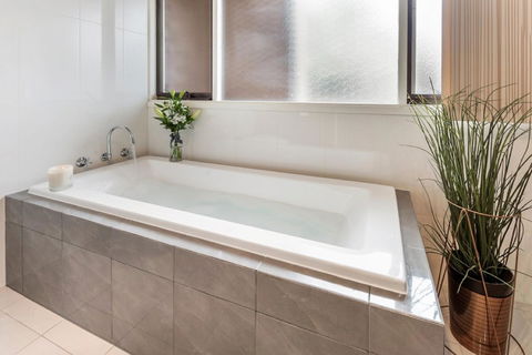 Adelaide Style Accommodation-Close To City-North Adelaide-3 Bdrm- FREE Parking - Accommodation Georgetown 2