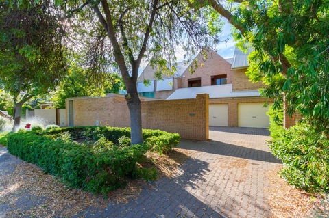Adelaide Style Accommodation-Close To City-North Adelaide-3 Bdrm- FREE Parking - Accommodation Georgetown 22