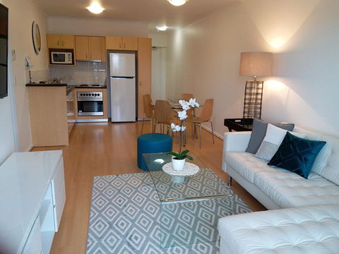 Spacious 4 BR And 2 Bathrooms City Apartment - Accommodation Georgetown 12
