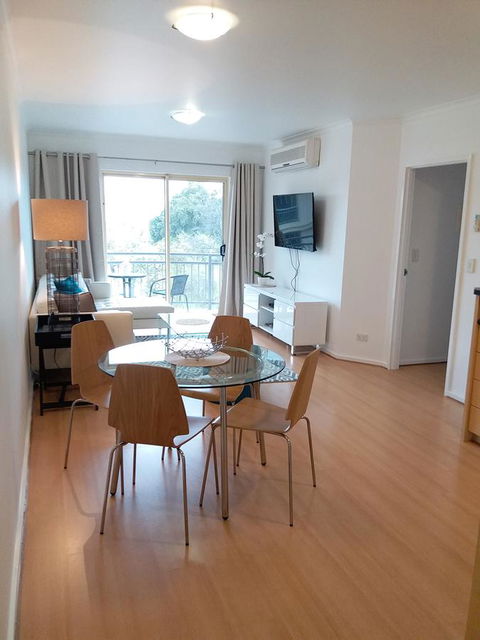 Spacious 4 BR And 2 Bathrooms City Apartment - Accommodation Georgetown 13
