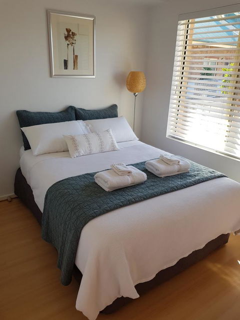 Spacious 4 BR And 2 Bathrooms City Apartment - Accommodation Georgetown 6