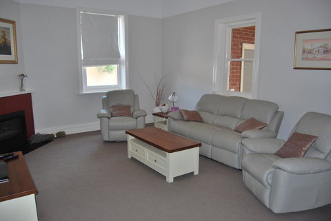 Jacaranda Cottage - Accommodation Georgetown 6