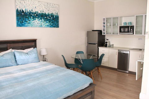 Smugglers Inn Studio Apartments - Accommodation Georgetown 4