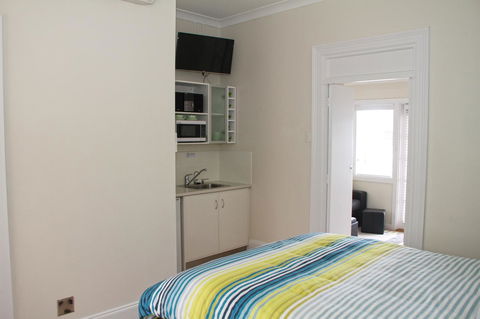 Smugglers Inn Studio Apartments - Accommodation Georgetown 15