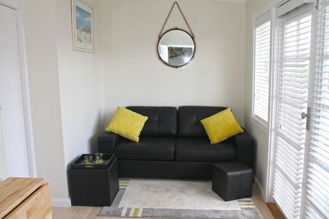 Smugglers Inn Studio Apartments - Accommodation Georgetown 11