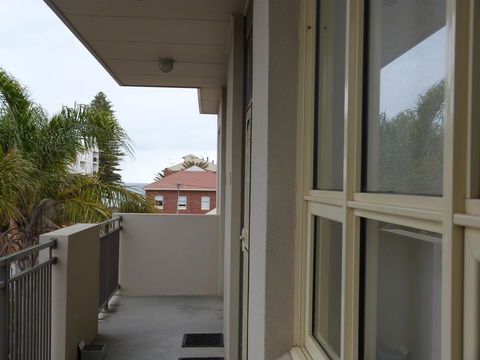 Glenelg Holiday Apartments - Corfu - Accommodation Georgetown 2