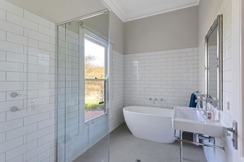 Grandview Accommodation - The Elm Tree Apartments - Accommodation Georgetown 19