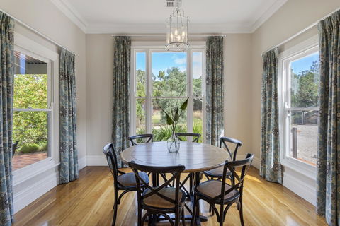 Grandview Accommodation - The Elm Tree Apartments - Accommodation Georgetown 7