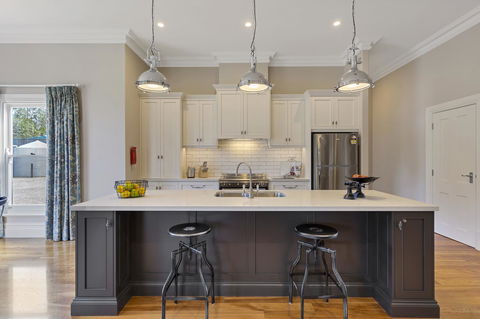 Grandview Accommodation - The Elm Tree Apartments - Accommodation Georgetown 13