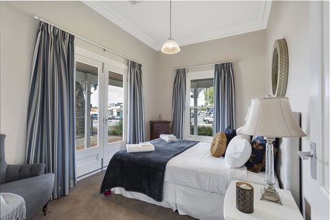 Grandview Accommodation - The Elm Tree Apartments - Accommodation Georgetown 10
