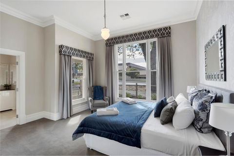 Grandview Accommodation - The Elm Tree Apartments - Accommodation Georgetown 2