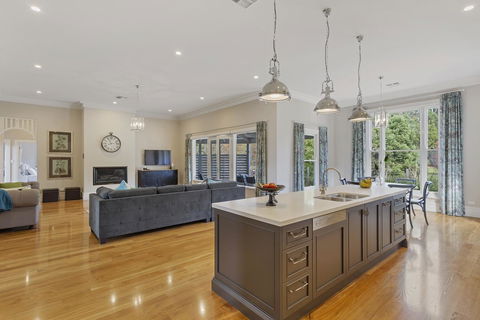 Grandview Accommodation - The Elm Tree Apartments - Accommodation Georgetown 17