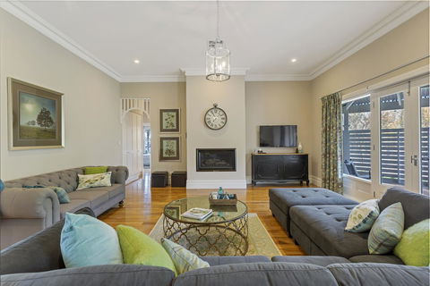 Grandview Accommodation - The Elm Tree Apartments - Accommodation Georgetown 16