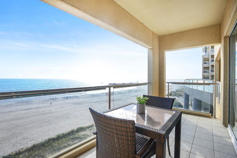 Pier Luxury Apartments - Accommodation Georgetown 7