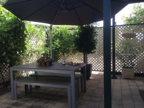 Wine And Roses Bed And Breakfast - Accommodation Georgetown 3
