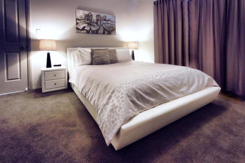 Casavino Luxury Villa - Accommodation Georgetown 5