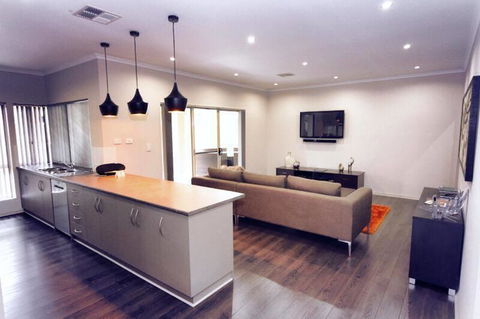 Casavino Luxury Villa - Accommodation Georgetown 35