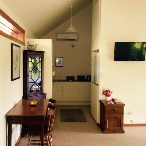 STUDIO ECHUNGA Adelaide Hills - Accommodation Georgetown 9