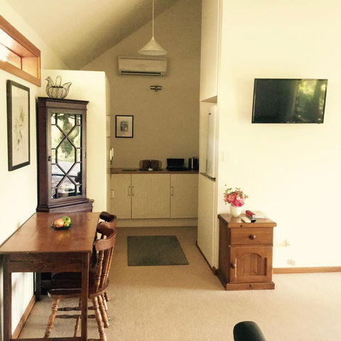 STUDIO ECHUNGA Adelaide Hills - Accommodation Georgetown 2