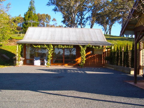 STUDIO ECHUNGA Adelaide Hills - Accommodation Georgetown 16