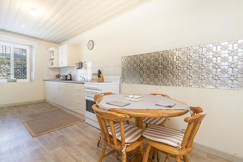 Stoneleigh Cottage Bed And Breakfast - Accommodation Georgetown 6