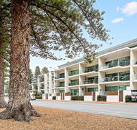 Breeze Beachfront Apartments - Accommodation Georgetown
