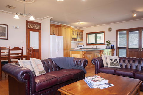 Angaston Saleyards Luxury Accommodation - Accommodation Georgetown 5