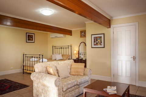 Angaston Saleyards Luxury Accommodation - Accommodation Georgetown 19
