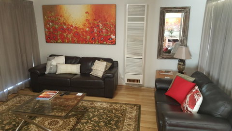 Jacaranda Homestay - Accommodation Georgetown 7