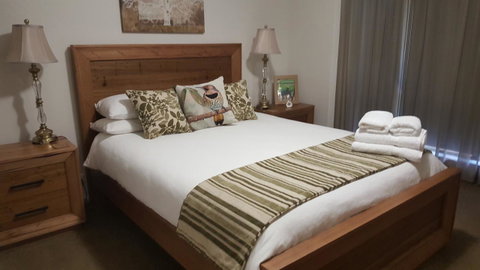Jacaranda Homestay - Accommodation Georgetown 8