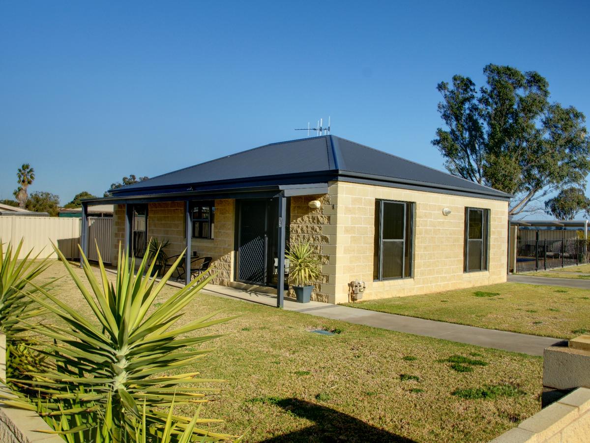 Ardlethan NSW Accommodation Georgetown