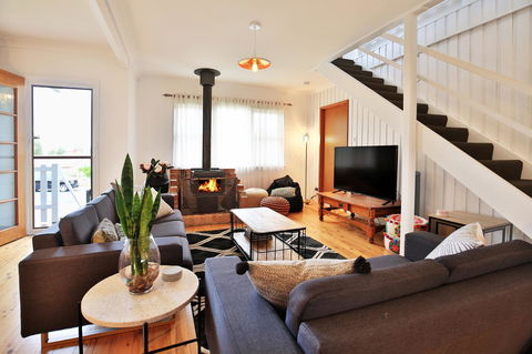 Hudson Bay @ Basin View-Pet Friendly-15 Mins To Hyams Beach - Accommodation Georgetown 0