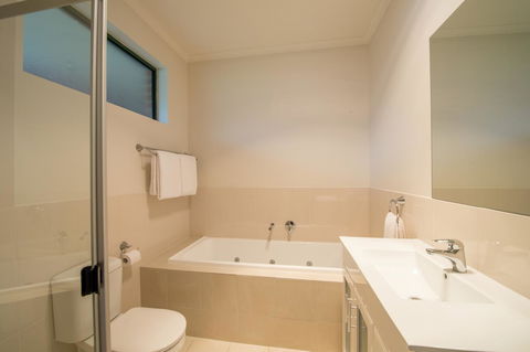 Clare Country Club - Accommodation Georgetown 16
