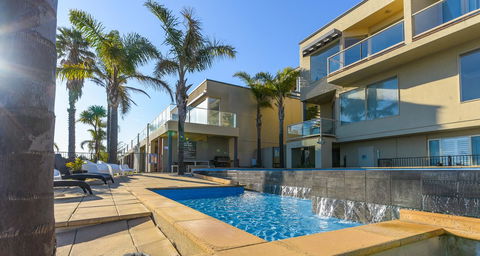 The Bluff Resort Apartments - Accommodation Georgetown 11