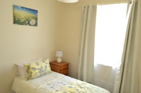 Prospect Holiday House - Accommodation Georgetown 2