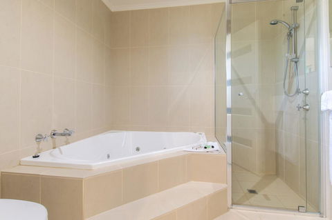 Mick O\'Sheas - Accommodation Georgetown 22