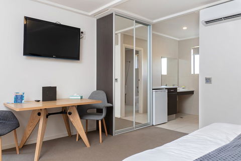 Mick O\'Sheas - Accommodation Georgetown 1