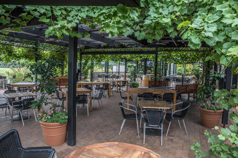 Mick O\'Sheas - Accommodation Georgetown 38