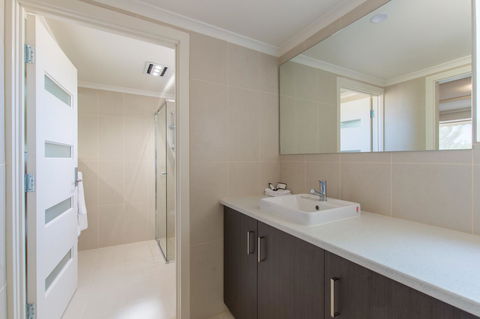 Mick O\'Sheas - Accommodation Georgetown 28