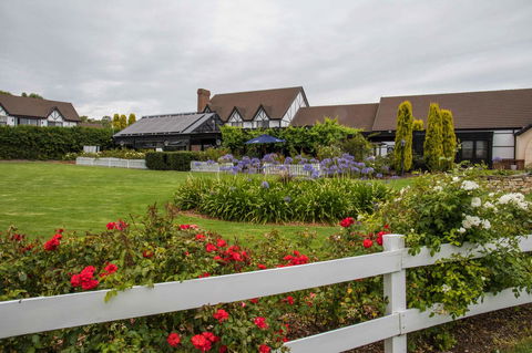 Mick O\'Sheas - Accommodation Georgetown 31