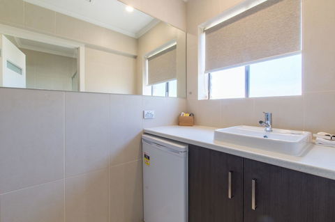 Mick O\'Sheas - Accommodation Georgetown 26