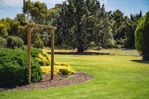 Mick O\'Sheas - Accommodation Georgetown 34