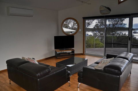 Rest A Shore Coffin Bay - Accommodation Georgetown 4