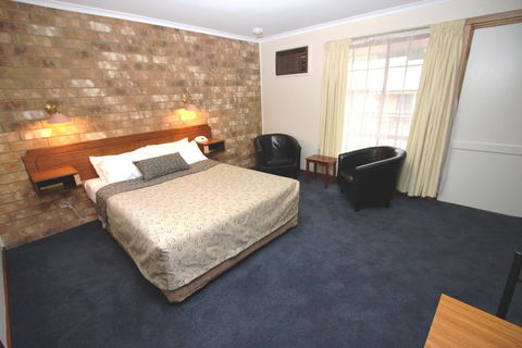 Clare Central - Accommodation Georgetown 41