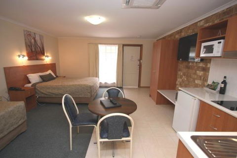 Clare Central - Accommodation Georgetown 38