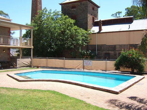 Clare Central - Accommodation Georgetown 26