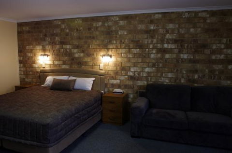 Clare Central - Accommodation Georgetown 28